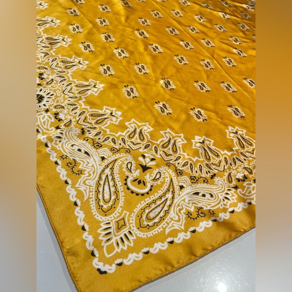 *NEW* 26” x 26” Yellow Paisley Bandana - Picture 2 of 5
